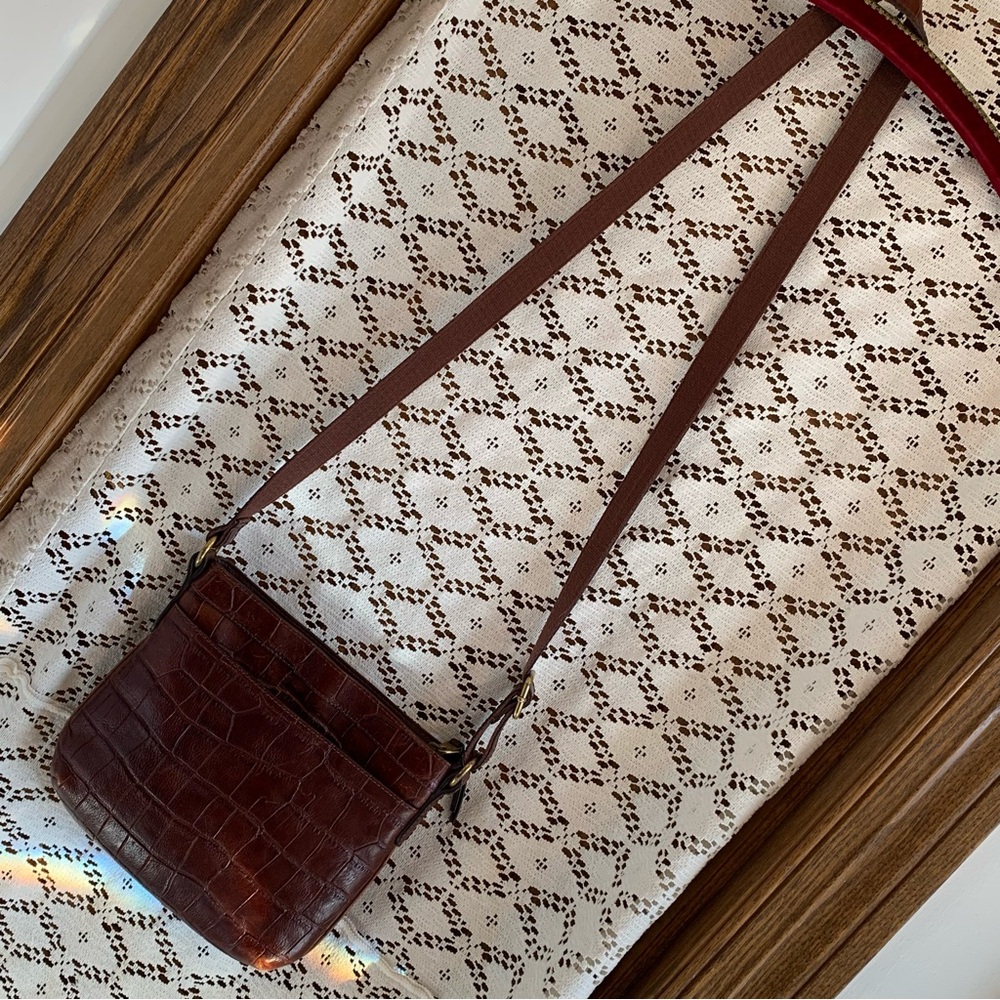 Fossil Leather Crossbody Bag - Picture 5 of 15